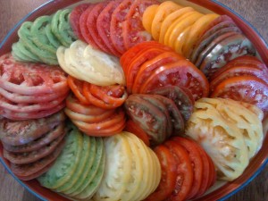 heirloom tomato slices